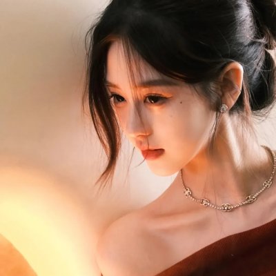 竹马其外，天降其中
